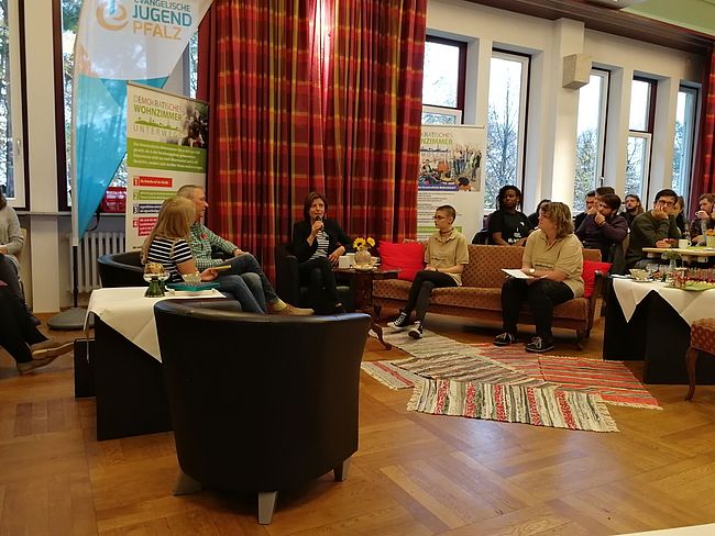 Das Demokratische Wohnzimmer Obermoschel