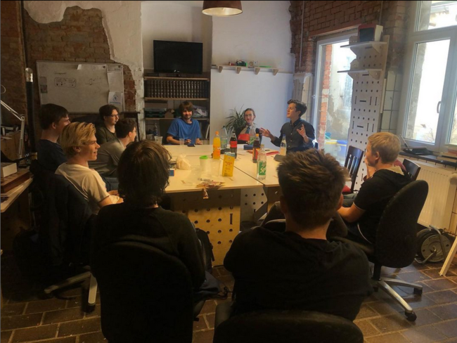 Makerspace Geistesblitz - Jugendgalerie before sunrise