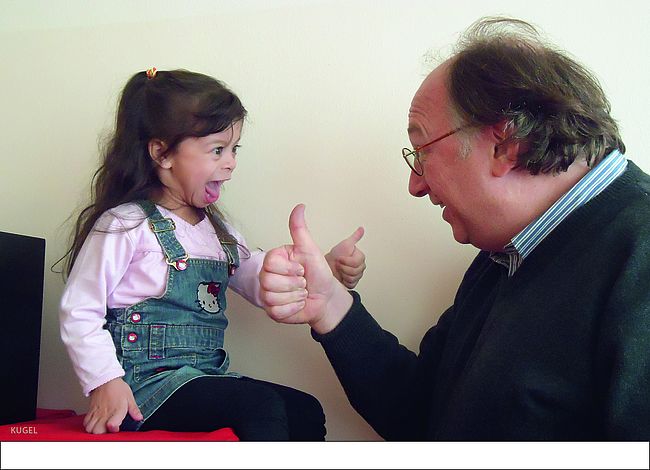 KUGEL - Kommunikation mit unterstützenden Gebärden, ein Eltern-Kind-Gruppenprogramm