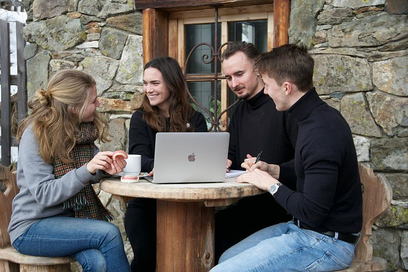 Zahnmediziner*innen entwickeln ein Konzept zur mobilen Zahnmedizin