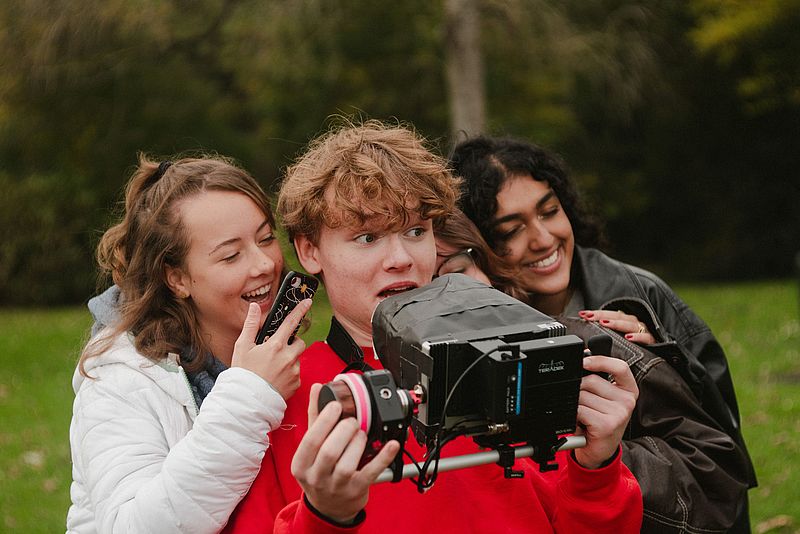 Was da wohl gefilmt wird?