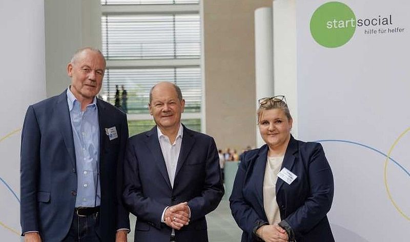 Der Bundeskanzler zeichnet uns aus