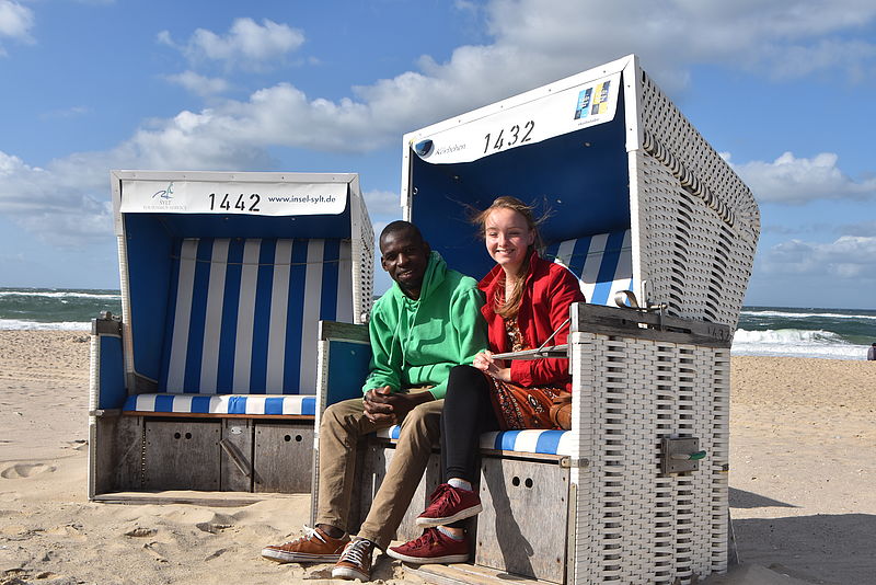 Eine Verbindung zwischen Sylt und Simbabwe - Magdalene Nickel und Washington Chirume während Chirumes Besuch in Deutschland (2018)