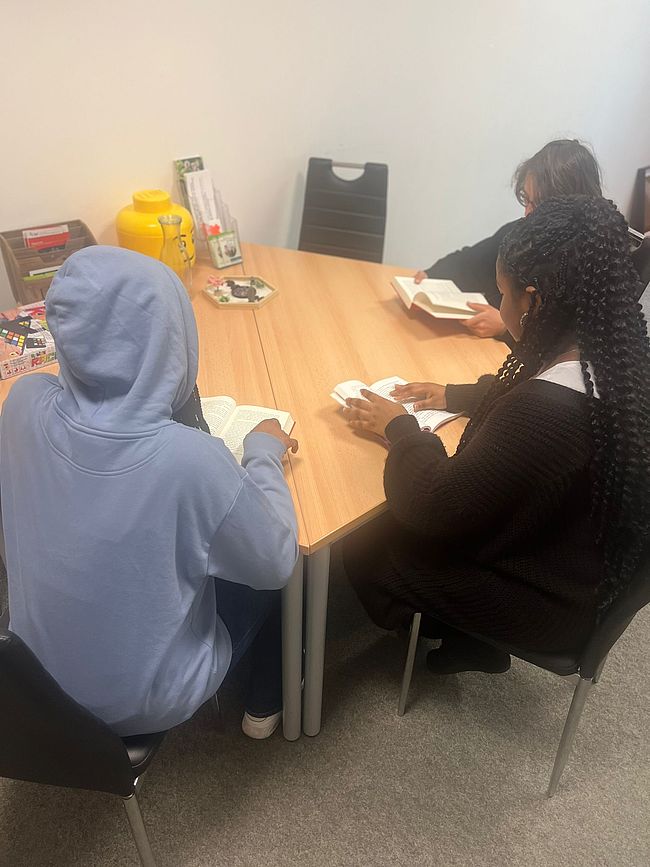 "Sprachvielfalt" unter der Mitarbeit von Zoe Pichottka und Philipp Blaschke