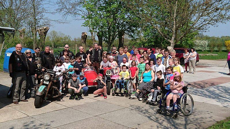 Finanzierung eines Therapie- und Bolzplatzes , 2018