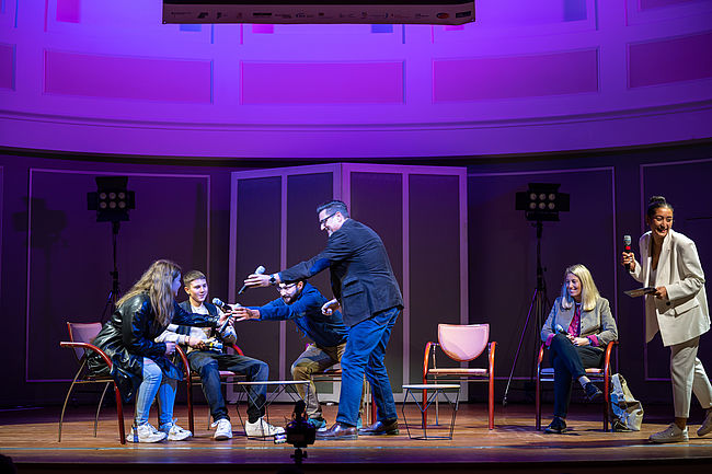 STIMME - Jetzt reden wir! Doyobe (Do your best) e. V.