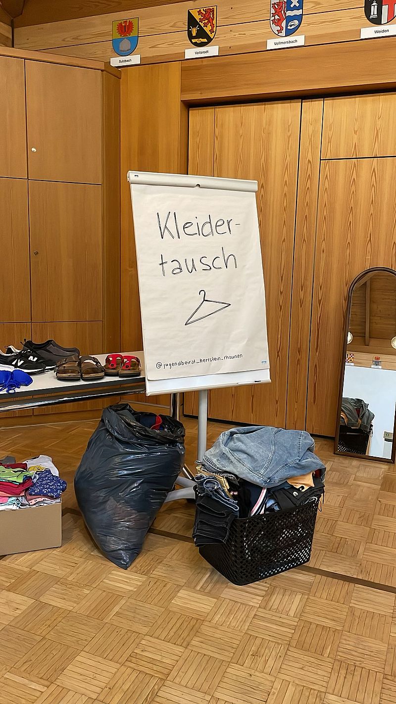 Werbung der Kleidertauschparty am 01.02.2025