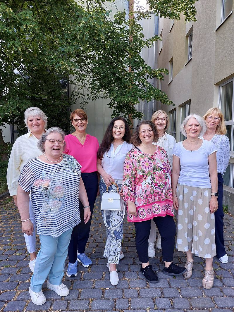 Im Hörsaal. Auf dem Kongress Diplompatientin